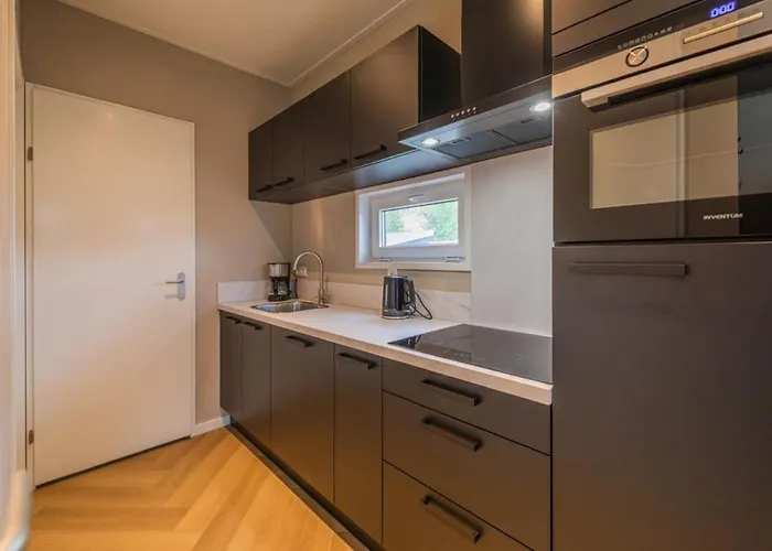 55 I 6 Persoons Op De Betuwe Holiday home Zennewijnen